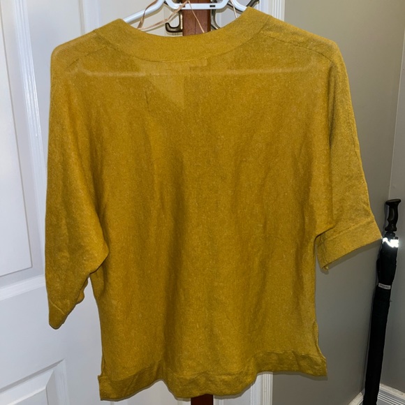 Women’s Cleo Shirt - Picture 2 of 3